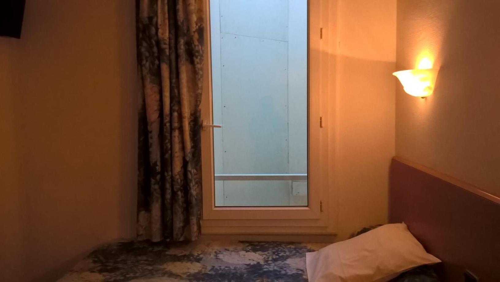 Hotel Compostelle ルルド エクステリア 写真