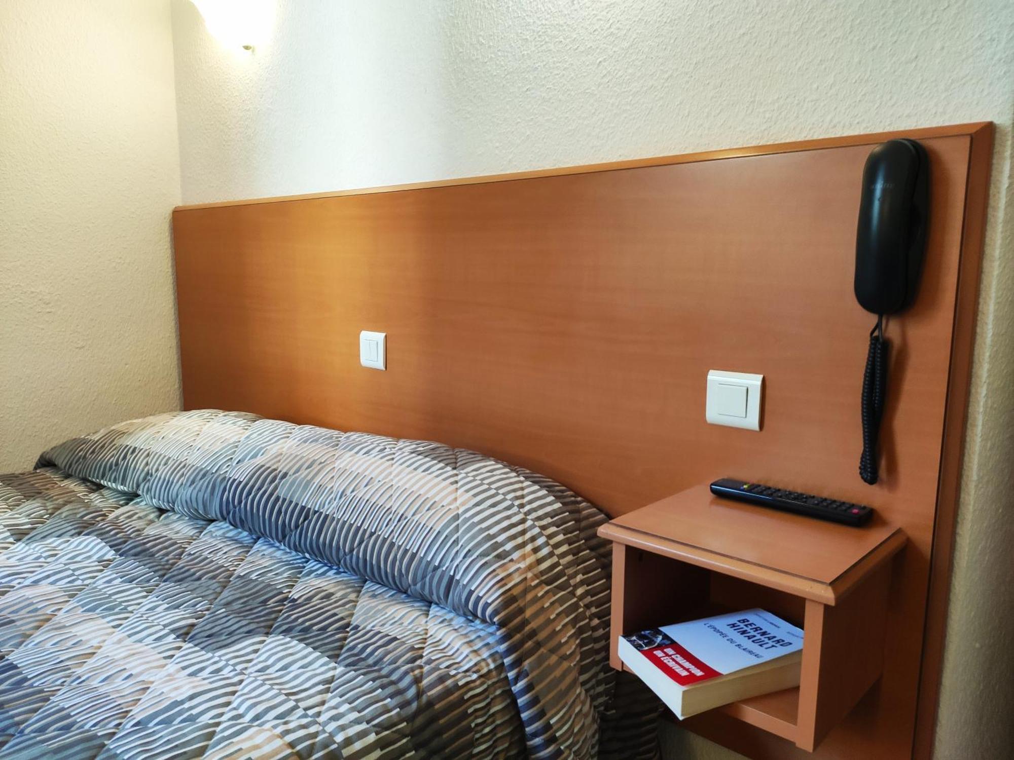 Hotel Compostelle ルルド エクステリア 写真