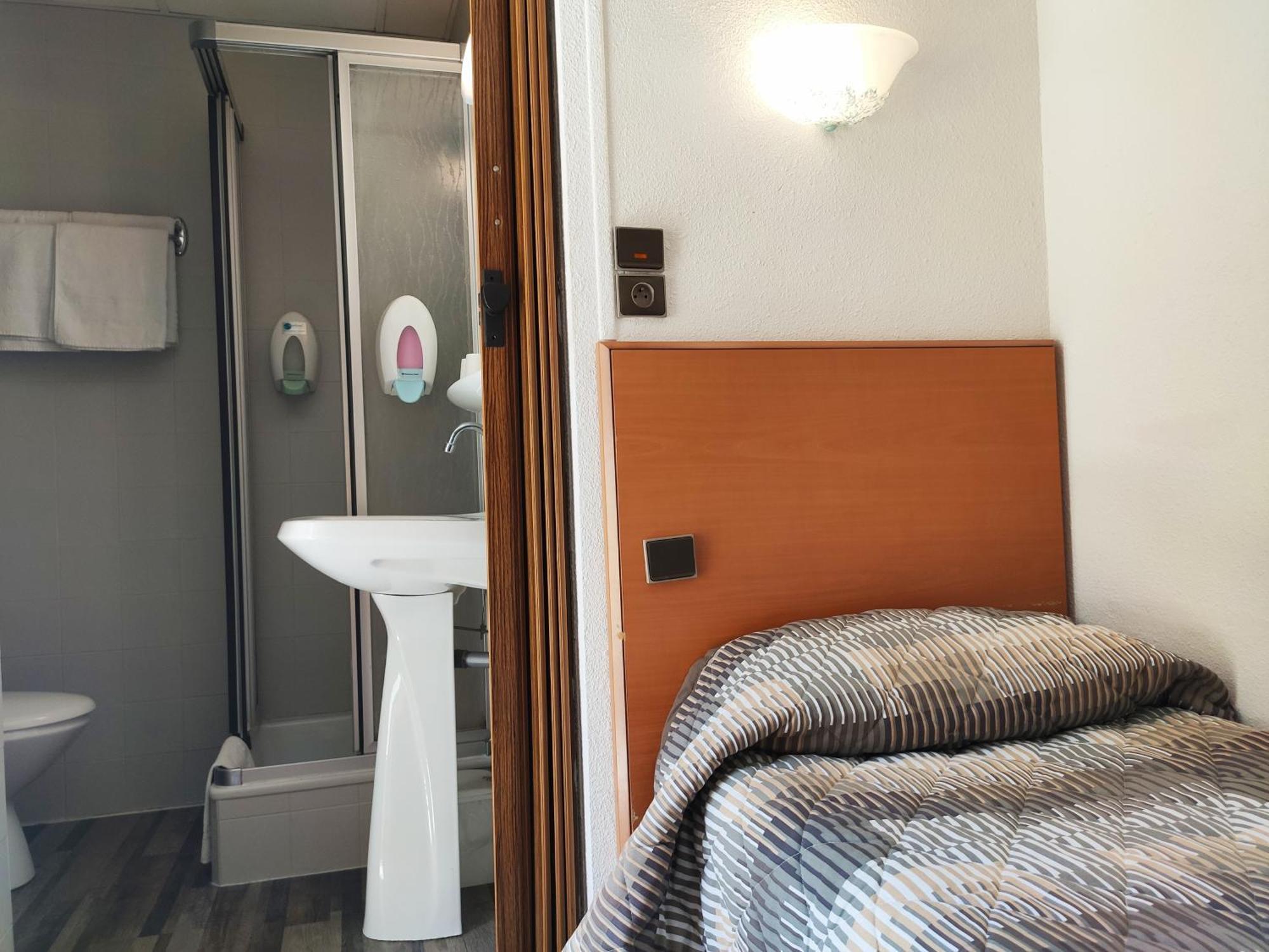 Hotel Compostelle ルルド エクステリア 写真