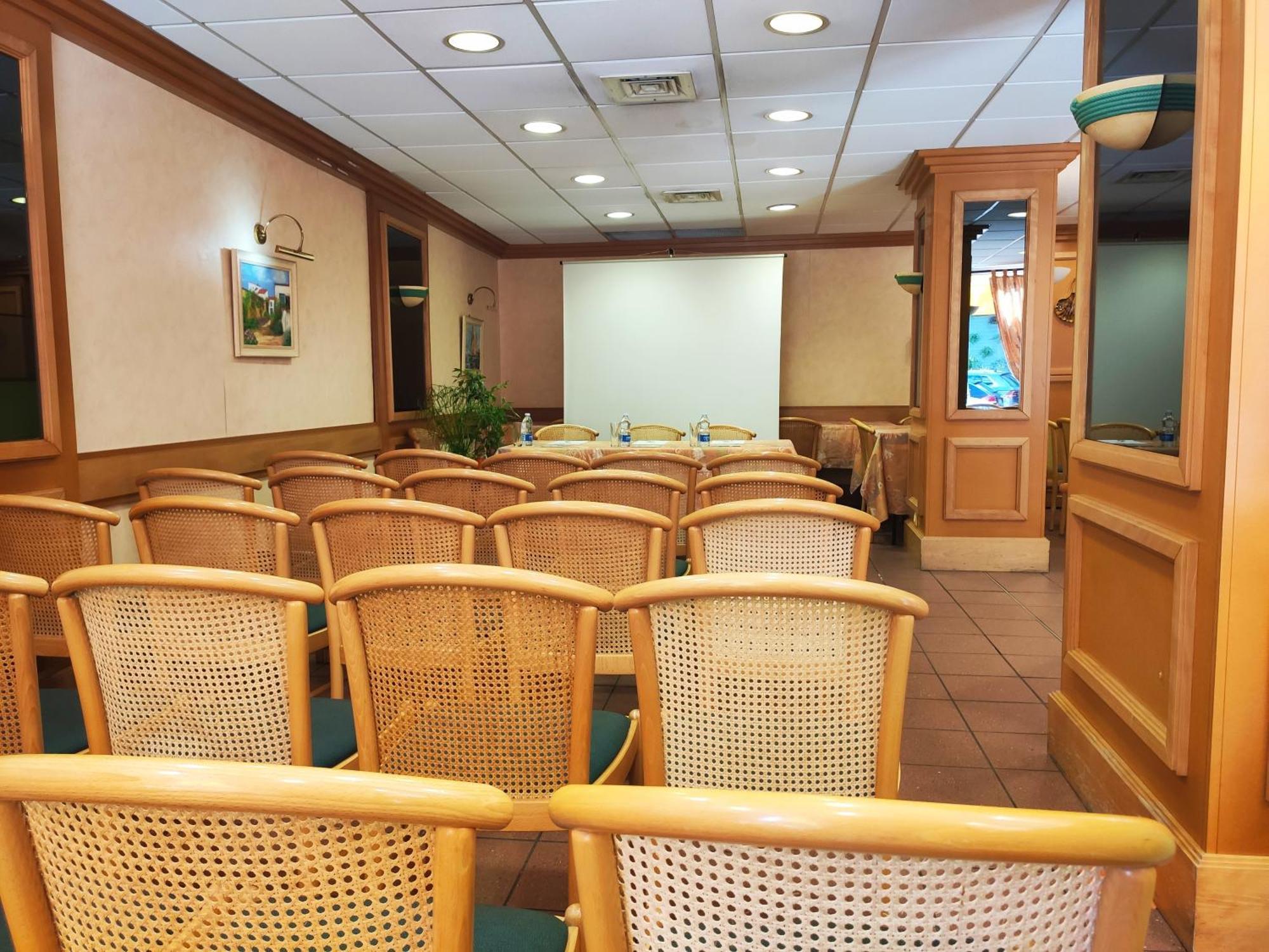 Hotel Compostelle ルルド エクステリア 写真