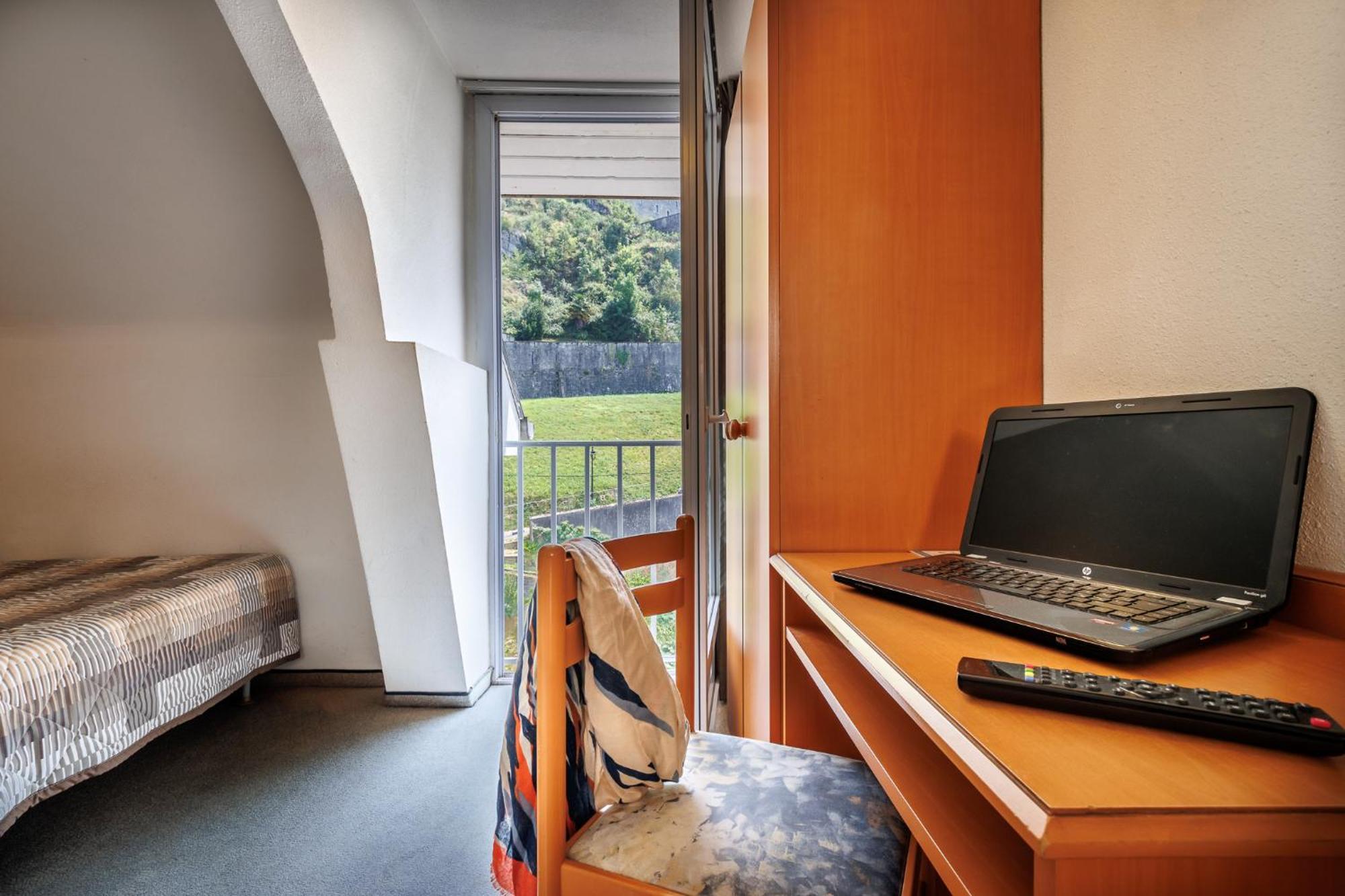 Hotel Compostelle ルルド エクステリア 写真