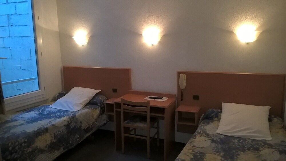 Hotel Compostelle ルルド エクステリア 写真
